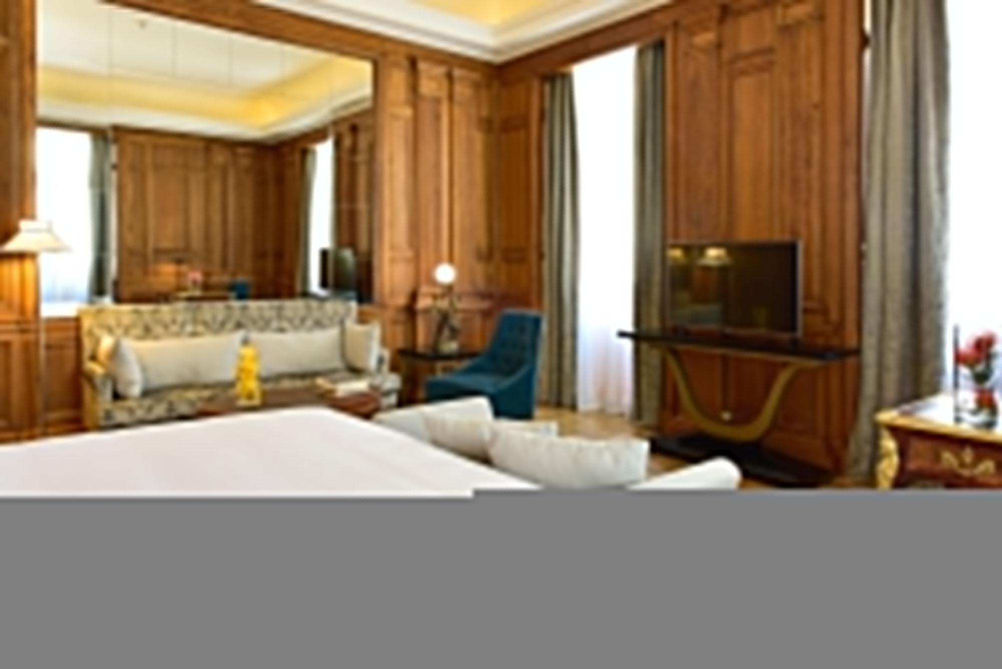 Pousada De Lisboa - Small Luxury Hotels Of The World Екстериор снимка A room at the hotel