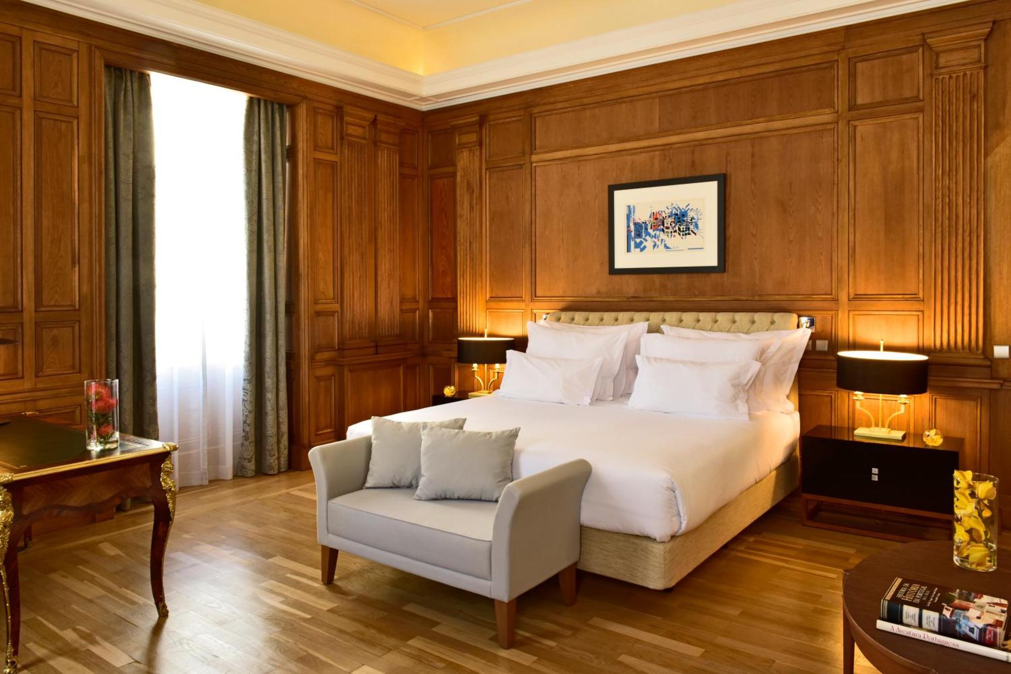 Pousada De Lisboa - Small Luxury Hotels Of The World Екстериор снимка A bedroom at the hotel